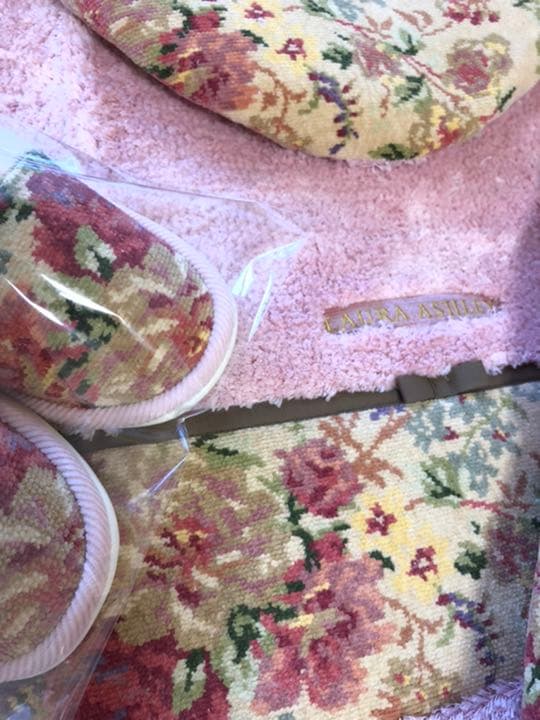 確認用　新品未使用　ローラアシュレイ　超レア　トイレタリー　バスマット　ピンク