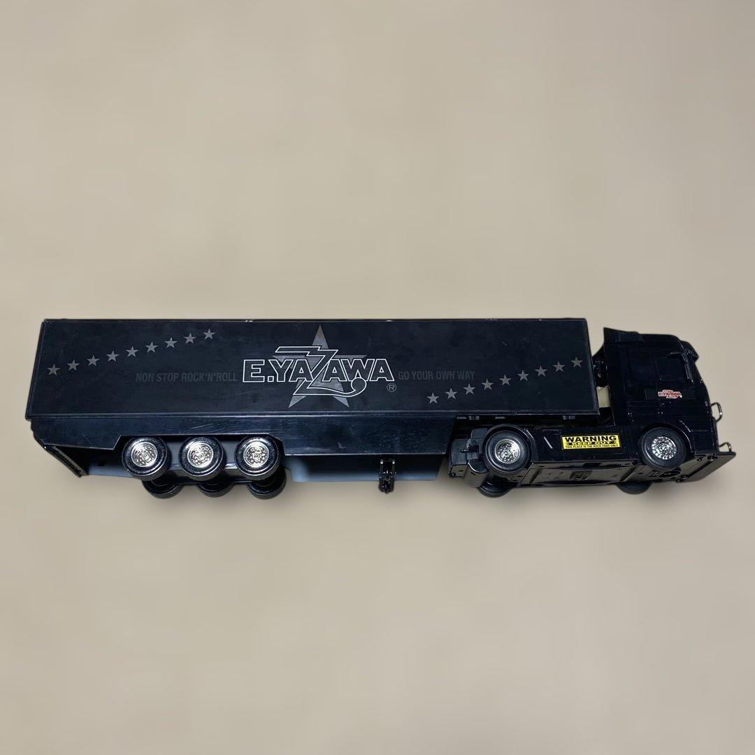 俺たちの矢沢永吉展でも展示ラジコン、トランポ ディスプレイ用 ジャンク