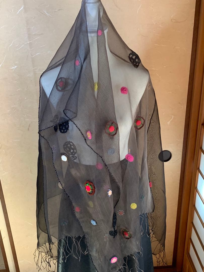 イッセイミヤケ　HaaT オーガンジー　刺繍ストール　極美品