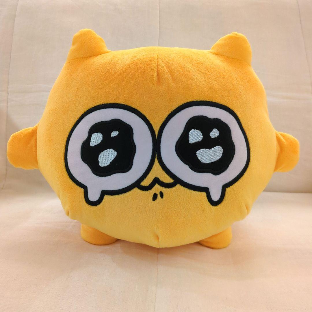 うんたねこ BIGぬいぐるみ かなしい うる目 - メルカリ