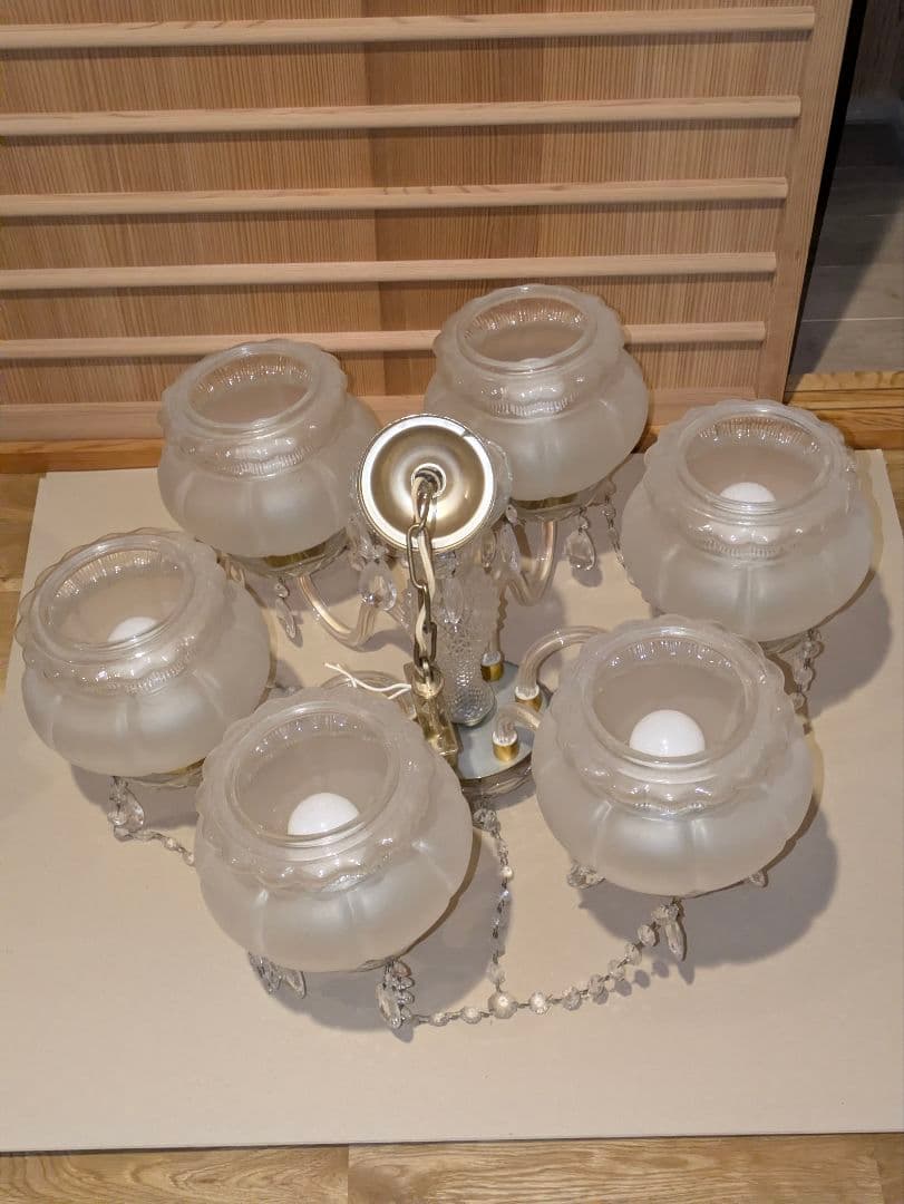 ガラス製6灯シャンデリア　電球付き　昭和レトロ　アンティーク