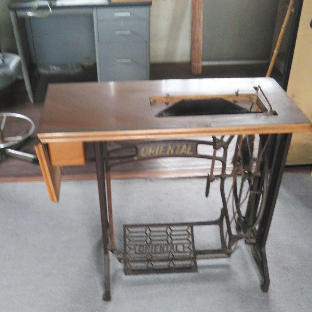 アンティーク　ミシン台