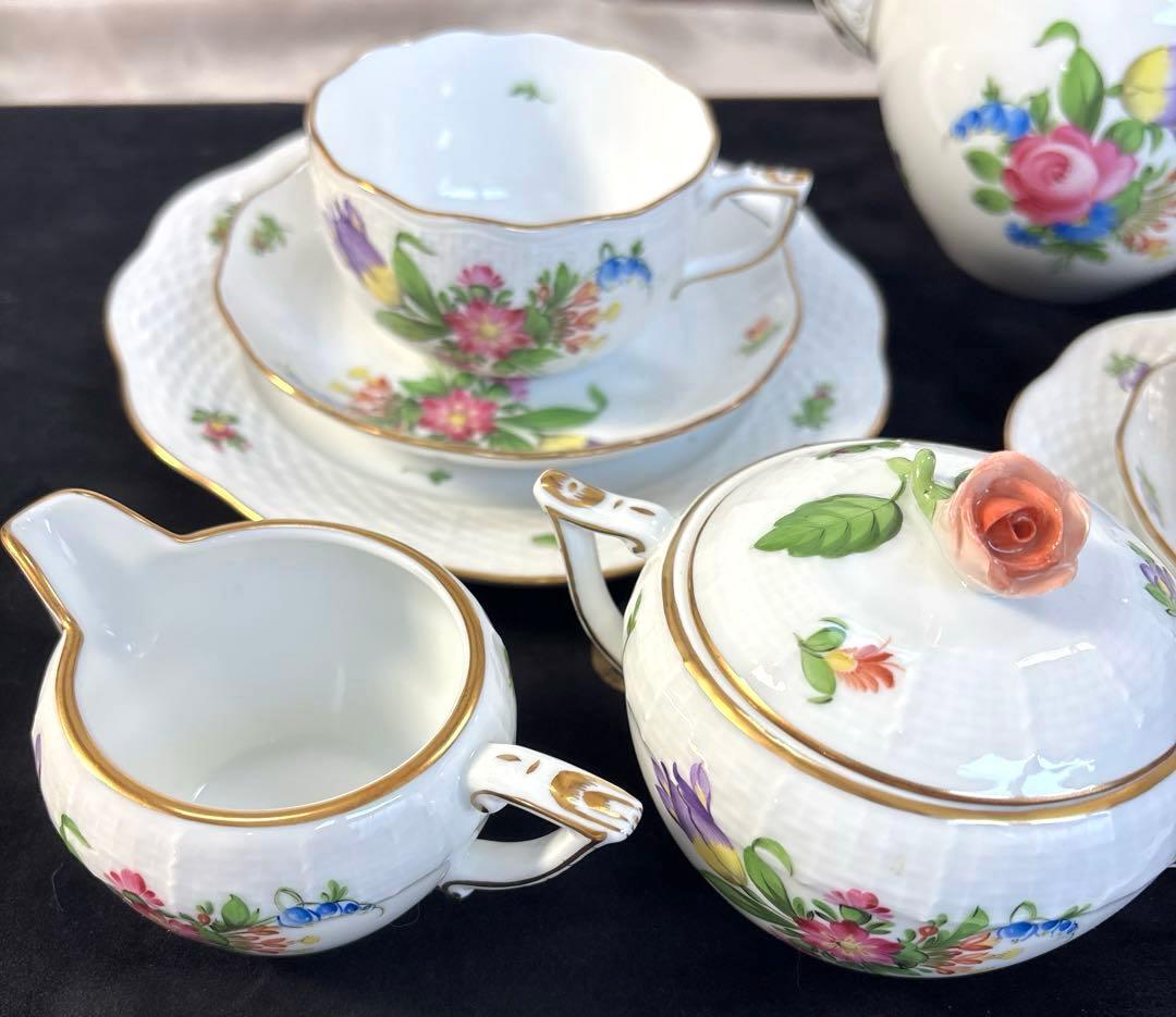 【美品】ハンガリーの名窯ヘレンドの「チューリップブーケ」シリーズのティーセット