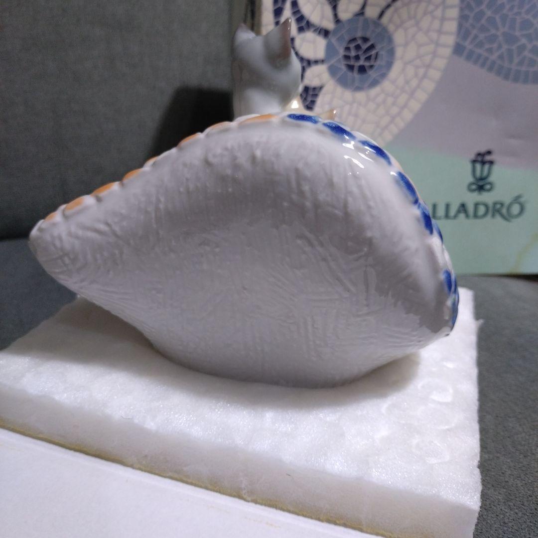 廃版 LLADRO リヤドロ ガウディシリーズ 6664 バルセロナの街角 仔猫