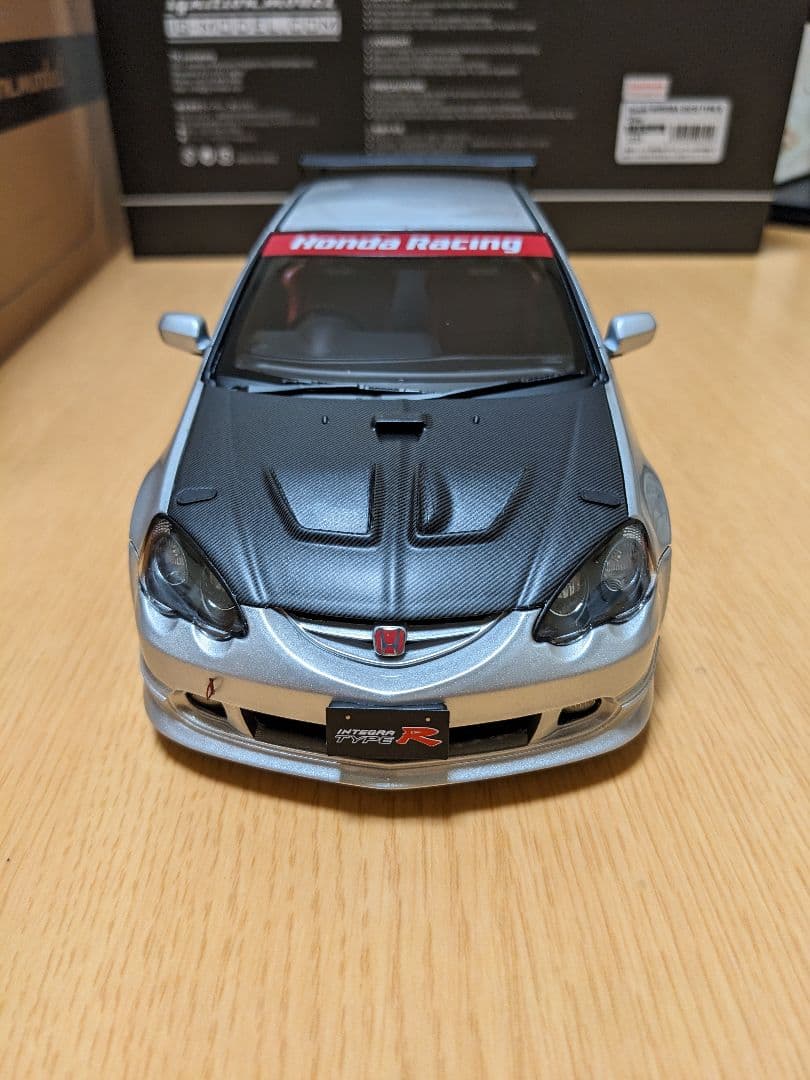 イグニッションモデル1/18　ホンダ インテグラ(DC5)タイプR