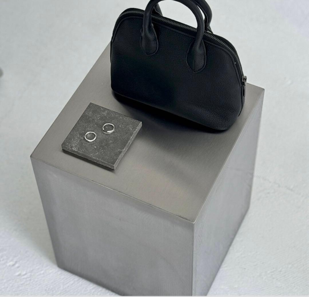 ステンレス スクエア サイドテーブル スツール　モダン　シンプル　アート