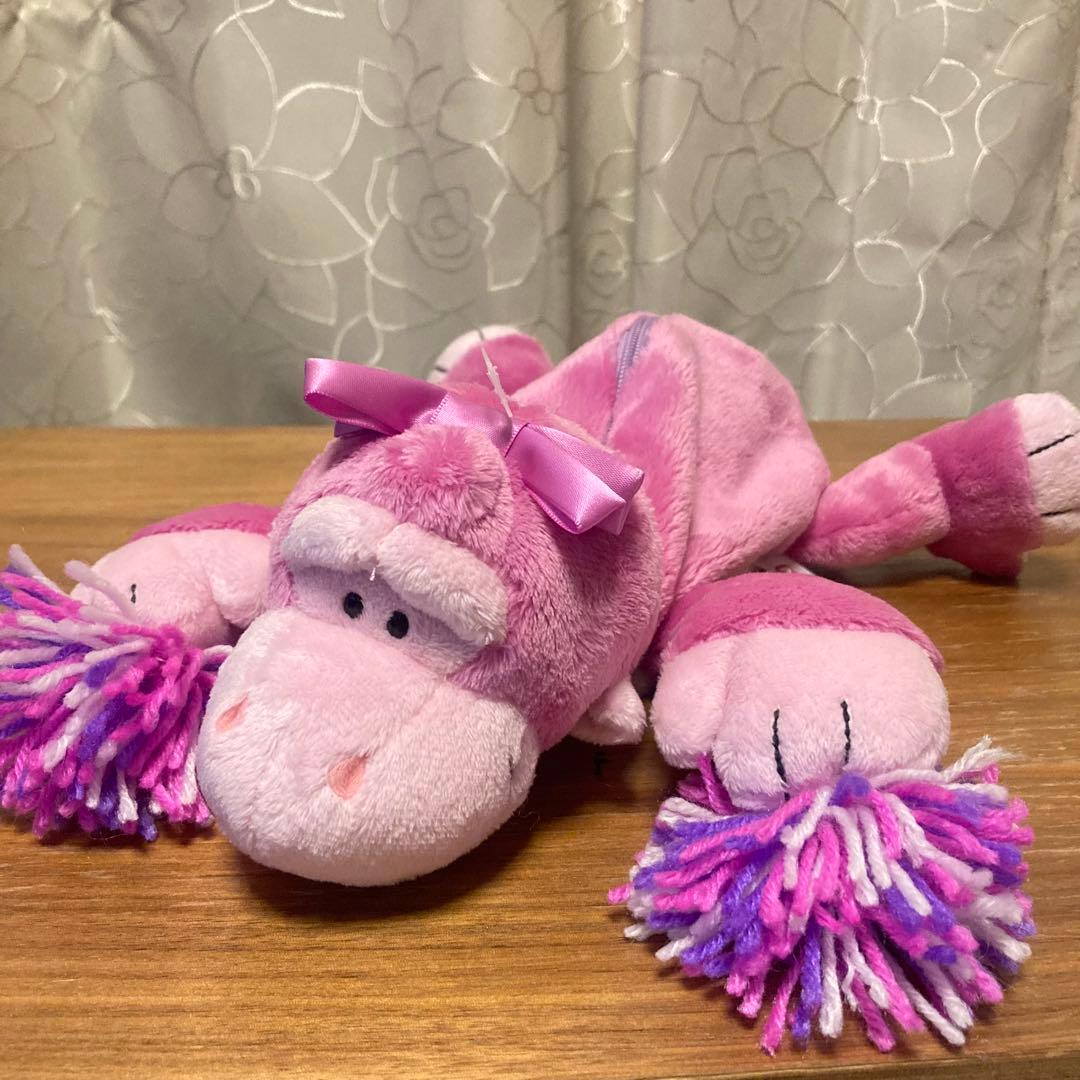 プラザ限定 ニキ ペンケース ピンクゴリラ チアリーダー - メルカリ