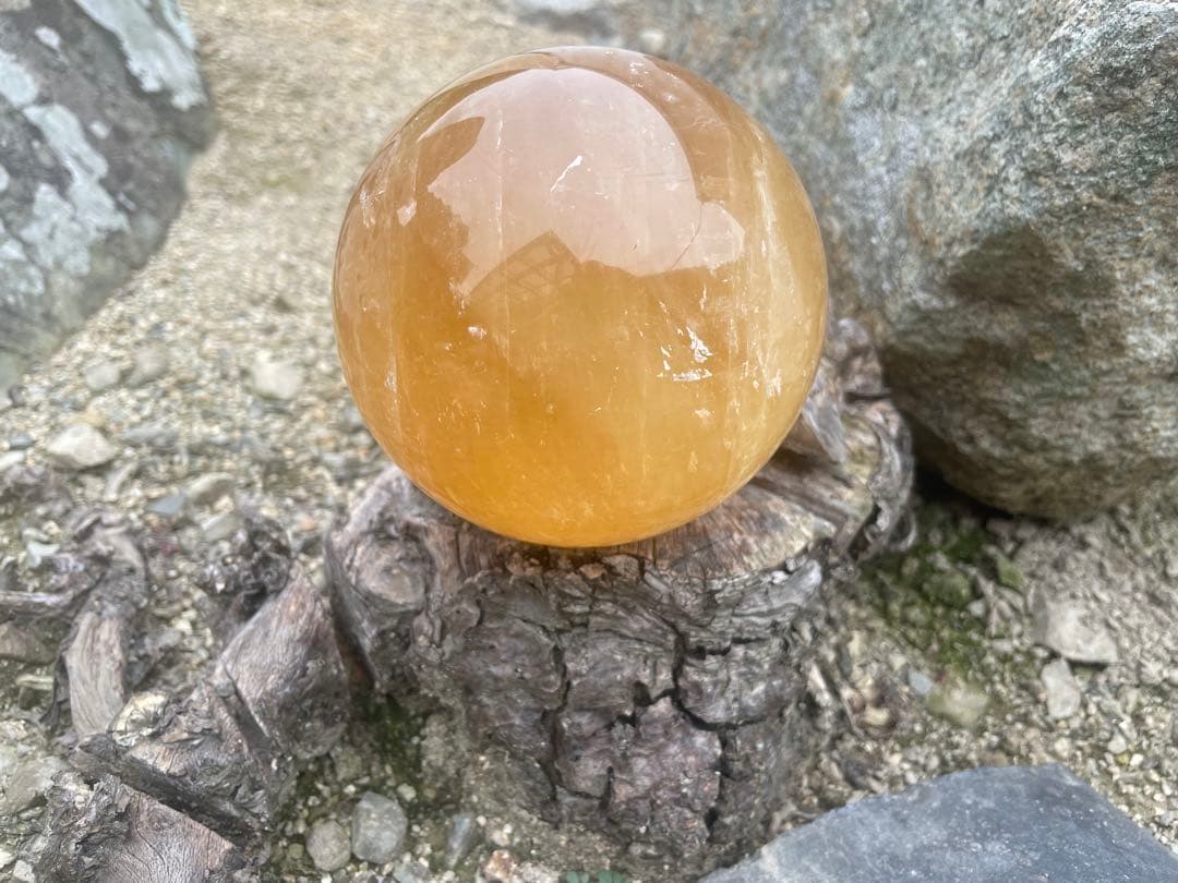 最終値下げ‼️イエローカルサイト約100mmスフィア　丸玉　ドラゴンボール　金運