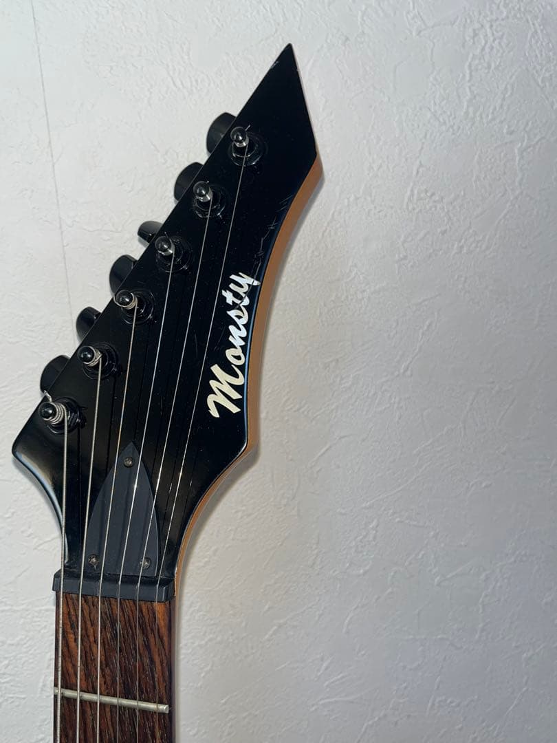 ふぐたアナゴさん】送料込‼️ 変形ギター 音出し確認済 黒 モッキンバード
