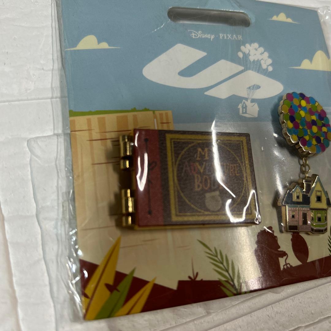 カールじいさんの空飛ぶ家　ピンバッチ　海外限定　レア