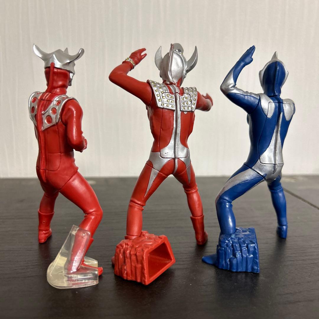 アルティメットルミナス ウルトラマン タロウ コスモス レオ