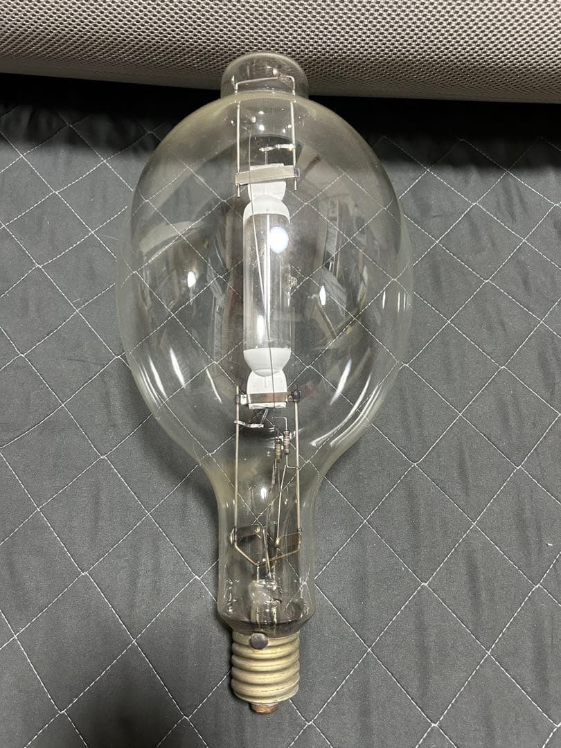 水銀灯 メタルハライドランプ 1000w TOSHIBA - メルカリ