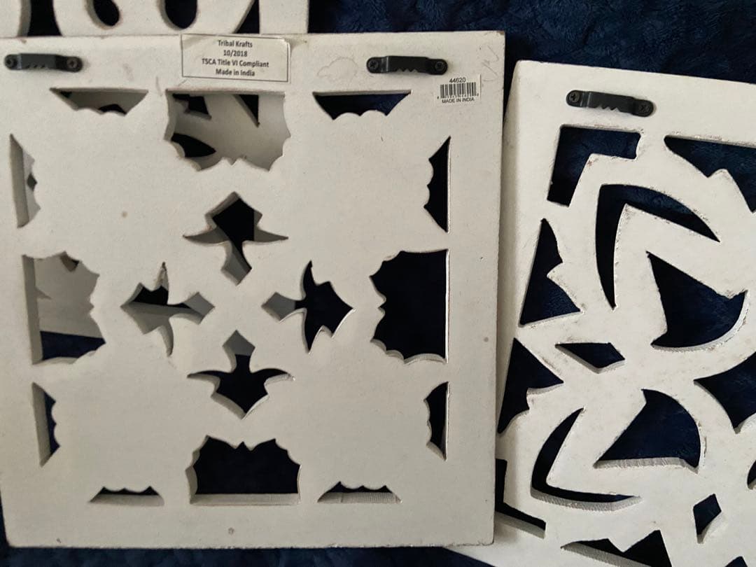 アシュレイ（家具店）　壁かけフレーム