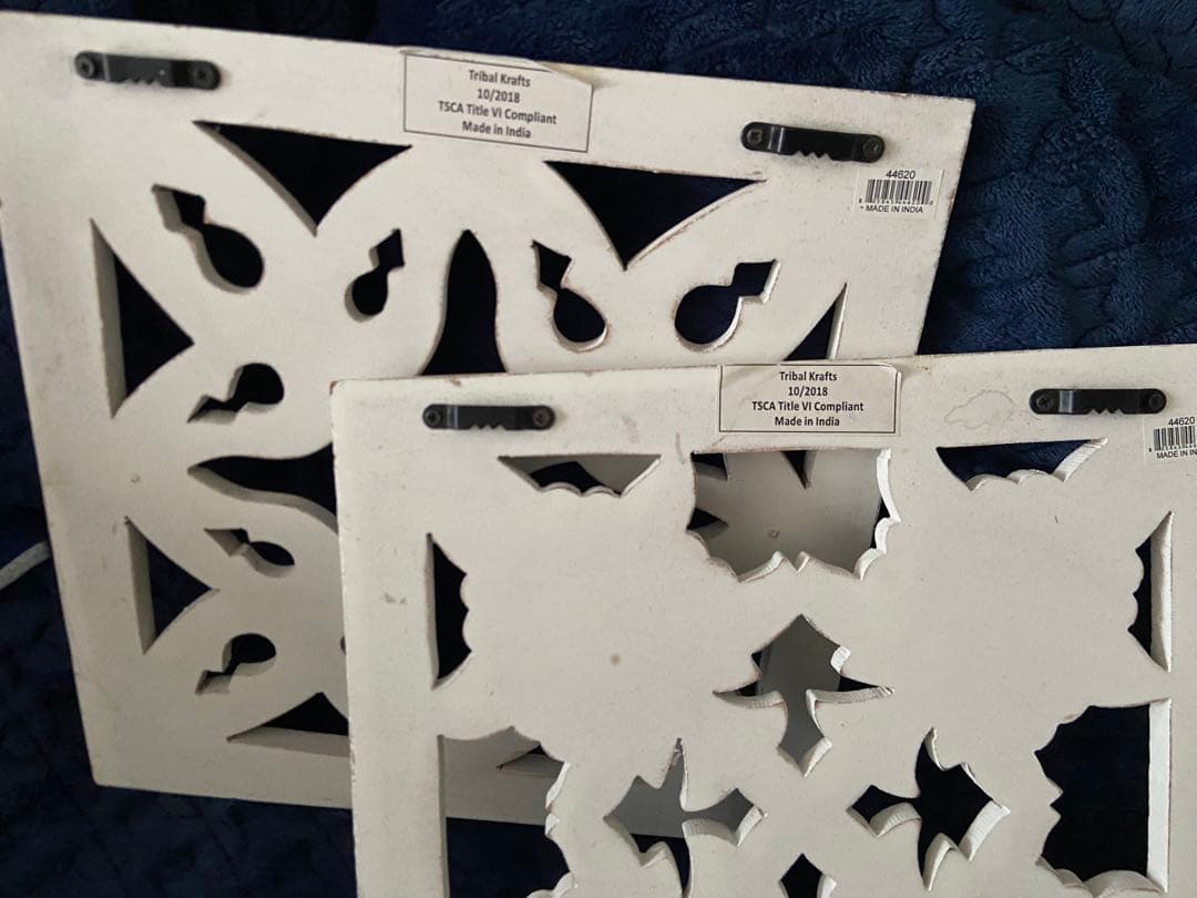 アシュレイ（家具店）　壁かけフレーム