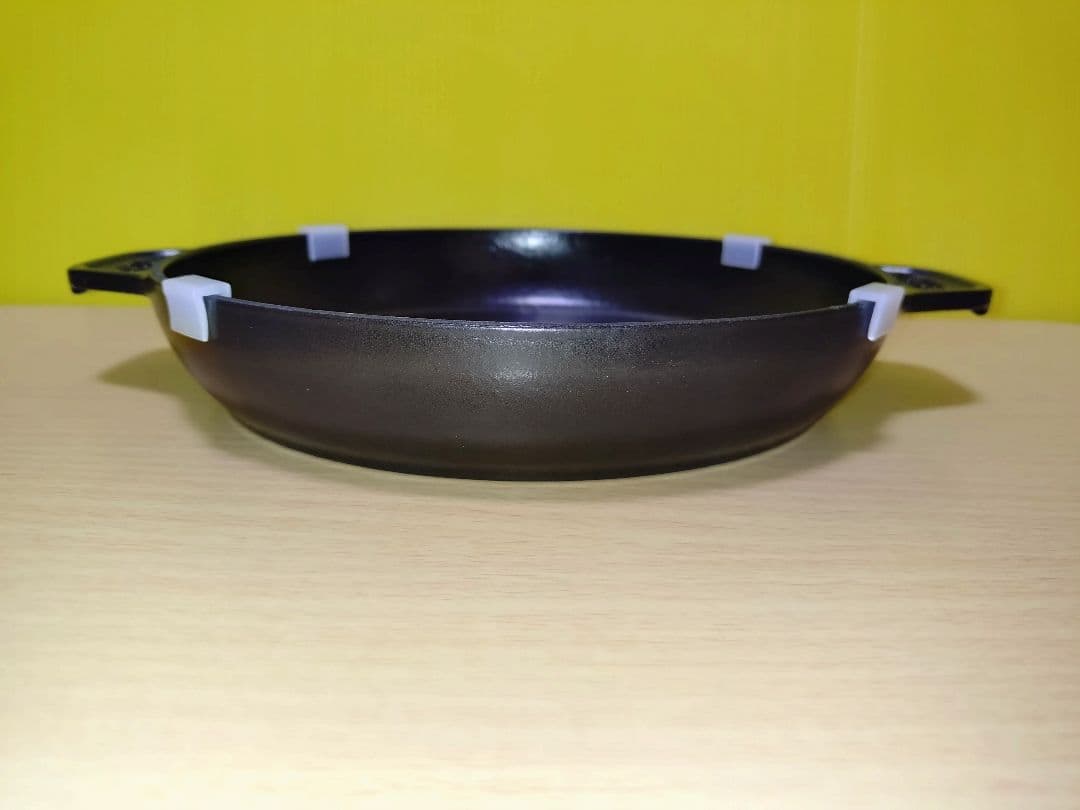 ストウブ　トゥモローランド EDM プレート ブラック 20cm