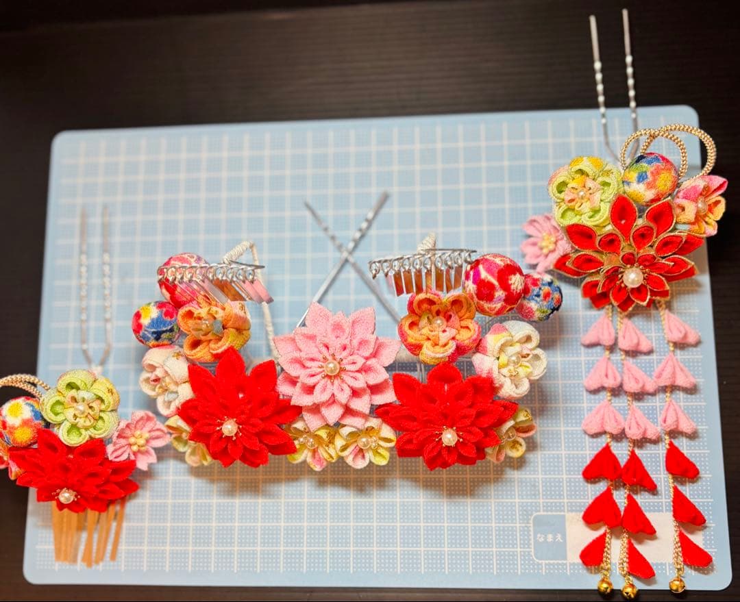 七五三髪飾りセット つまみ細工 パステルカラー 朱色×桜色 7-37