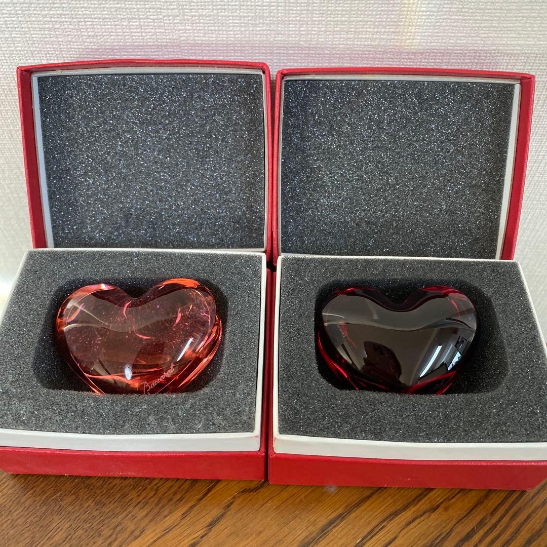 バカラ　ザンザン ハート　Ｓ　２個 ペーパーウェイト　オブジェ　レッド　ピンク