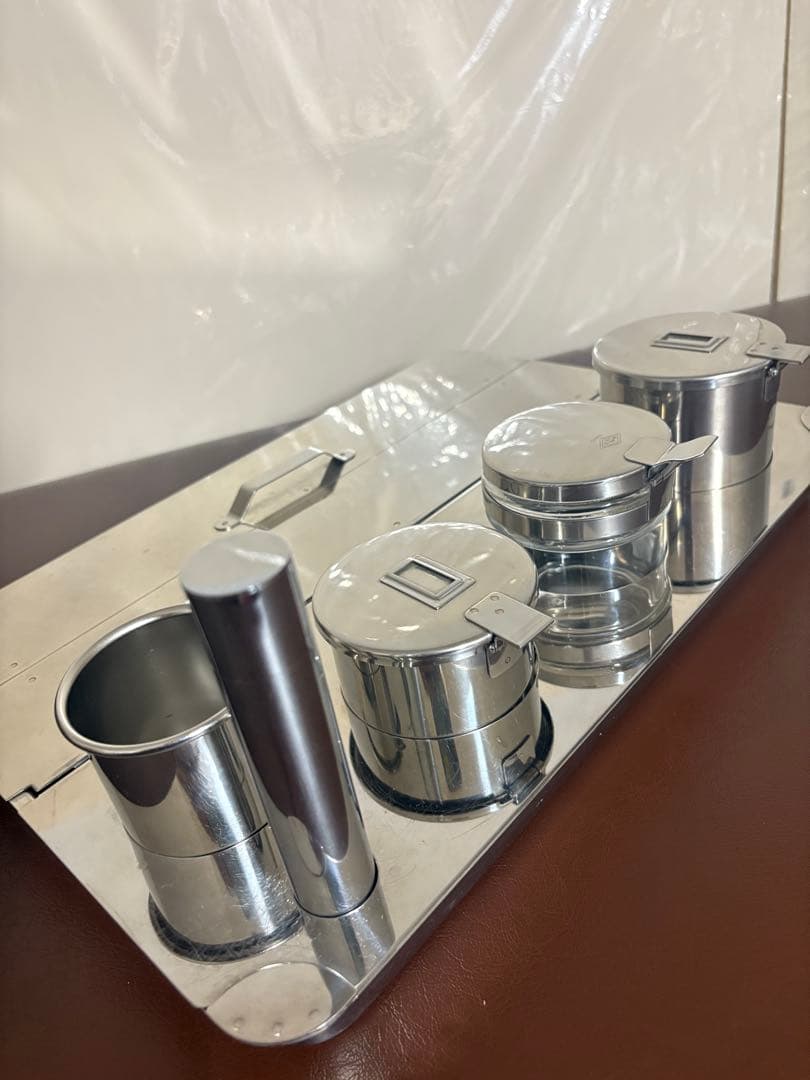 ステンレス容器　小物入れに