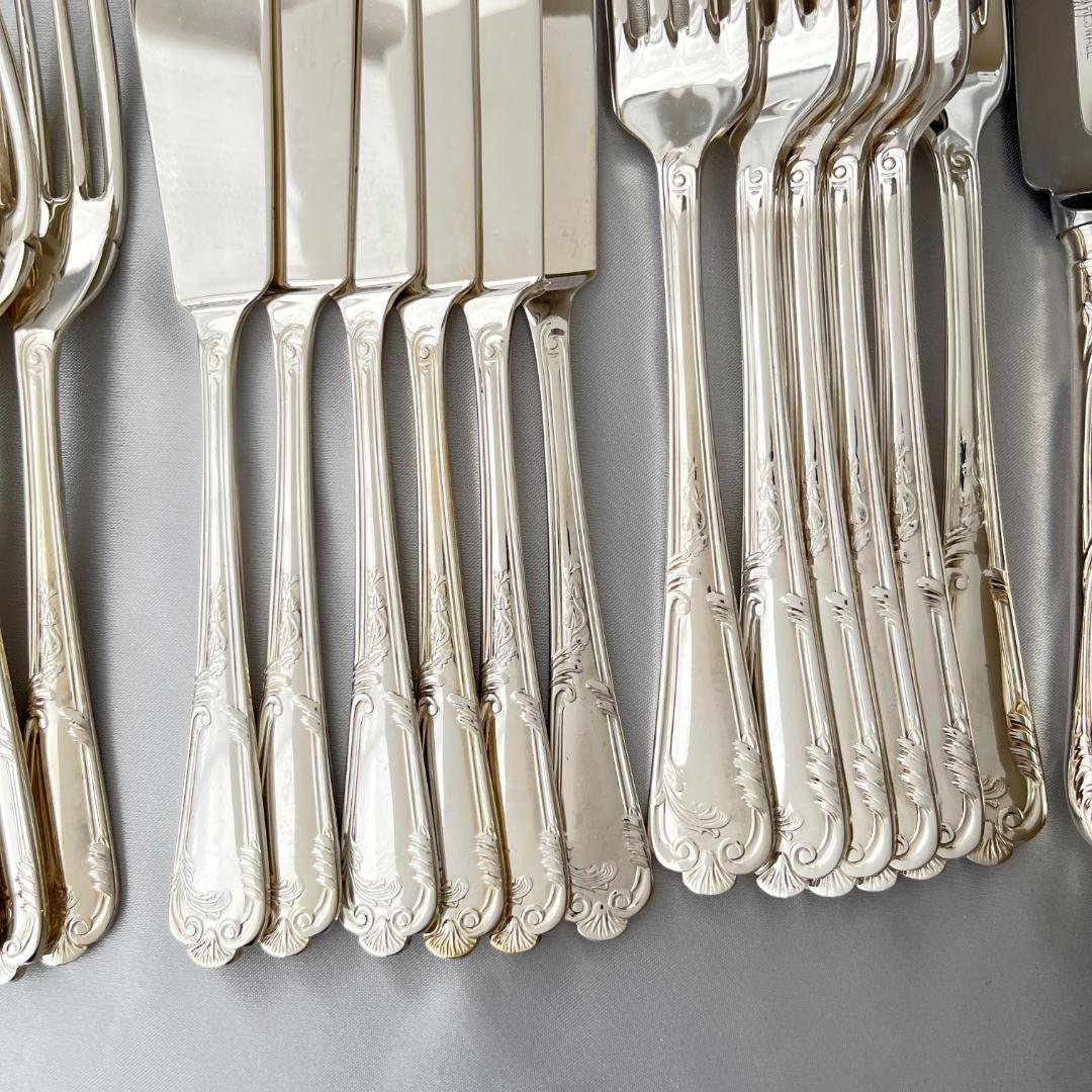 【Hugh Foulerton】ディナーセット 6名用40本組 サーバー付