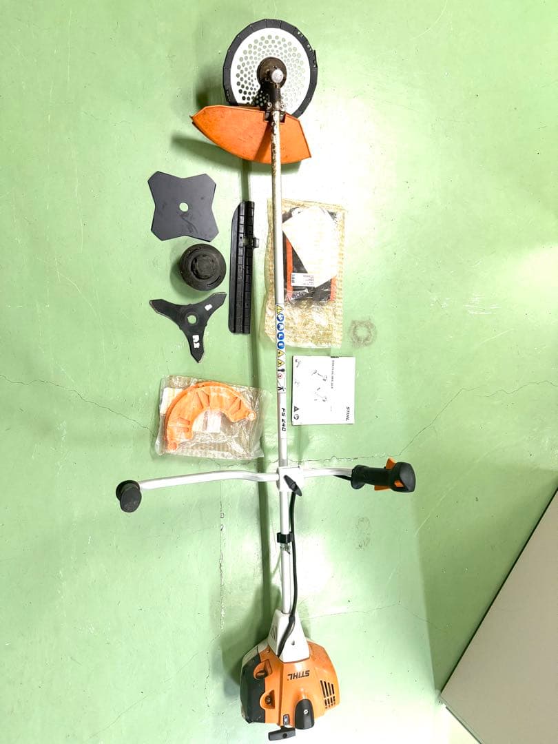 STIHL刈払機　FS240 中古動作品