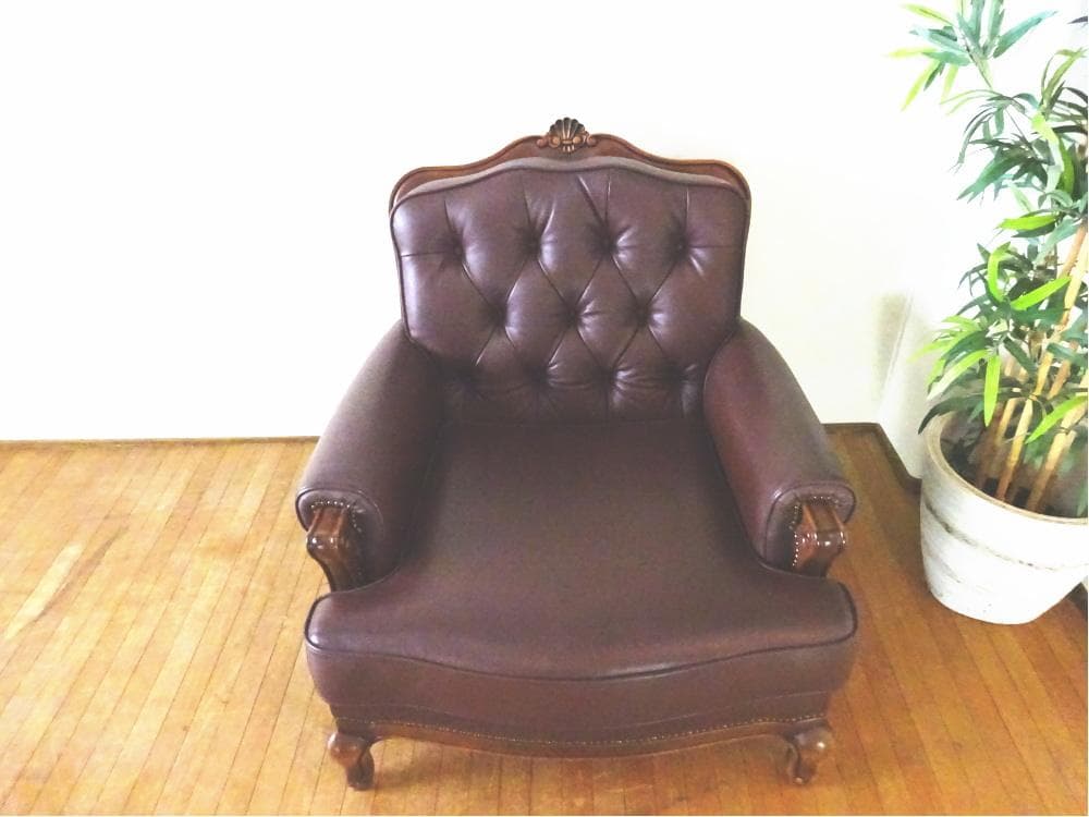 カリモク　ルイ15様式　本革　鋲打ち　猫脚　シングルソファ　美品　②