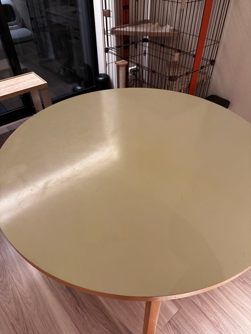 ぷ*ん様 IDEE CHAIR by Marina ラウンドテーブル 直径105