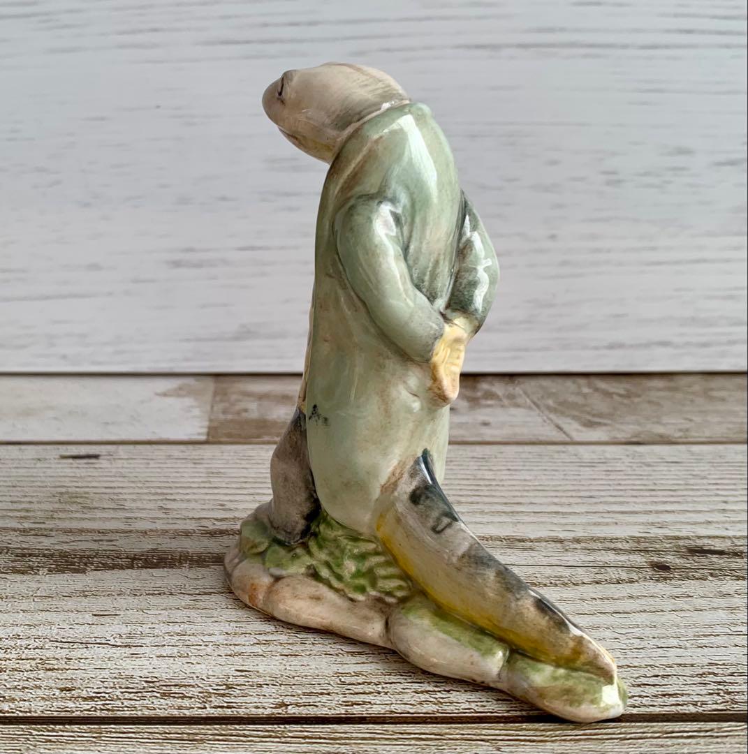 アイザック・ニュートン・イモリ卿 フィギュリン ピーターラビット