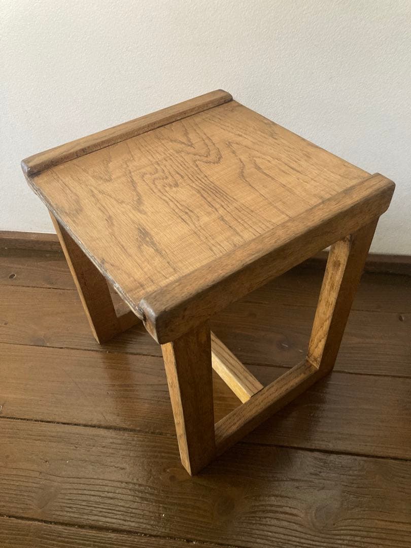 イギリスchildren chair vintage 花台　ヨーロッパ家具飾り台