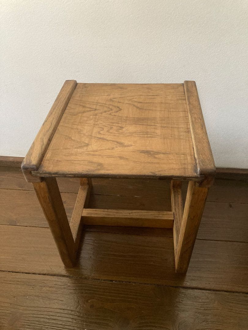 イギリスchildren chair vintage 花台　ヨーロッパ家具飾り台