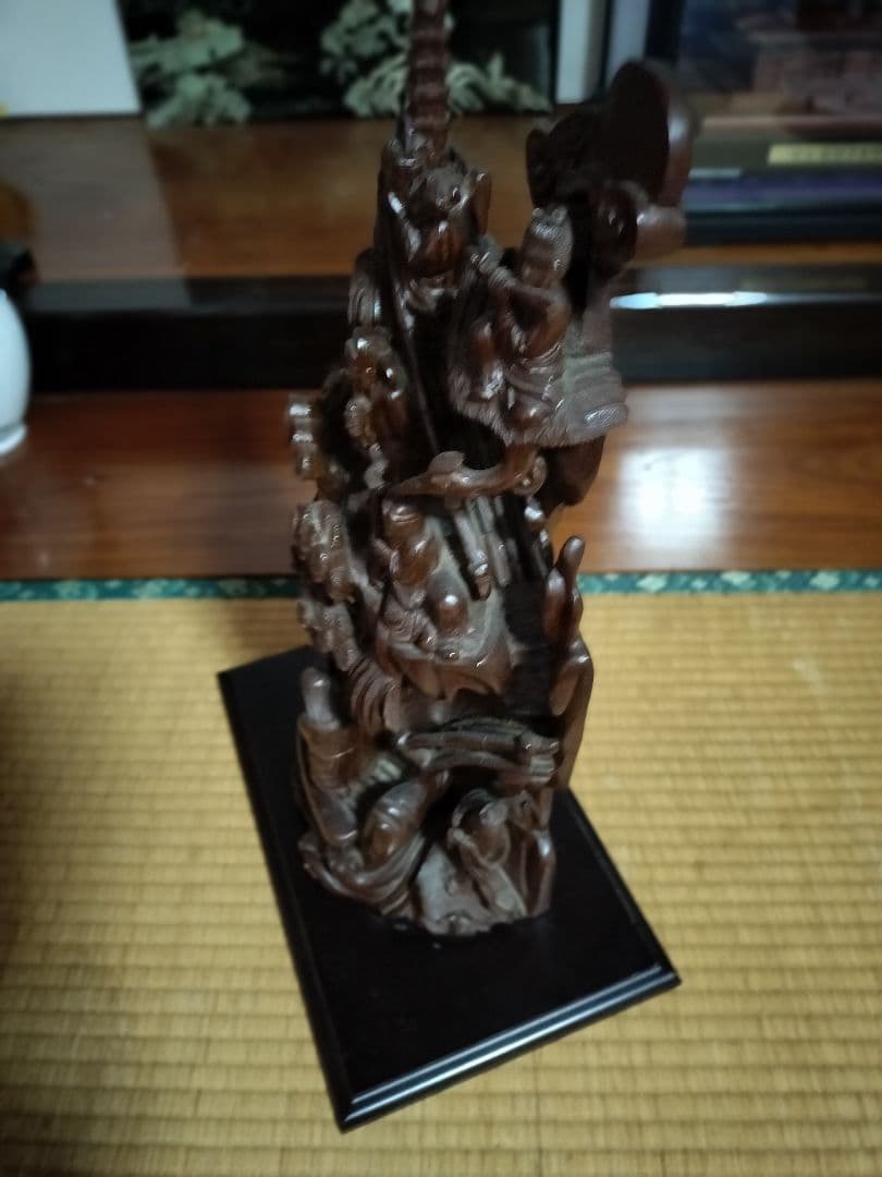 七福神の木彫りの置物