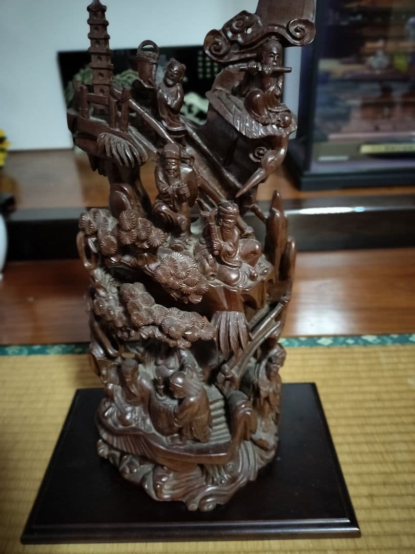 七福神の木彫りの置物