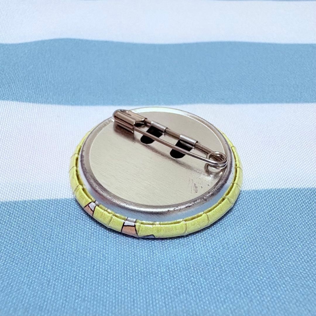 クレヨンしんちゃん　缶バッジ　アクションデパート東京駅店　限定　レア