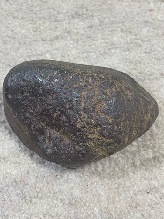 ★隕石  原石採取品。『アルタイ隕石』
