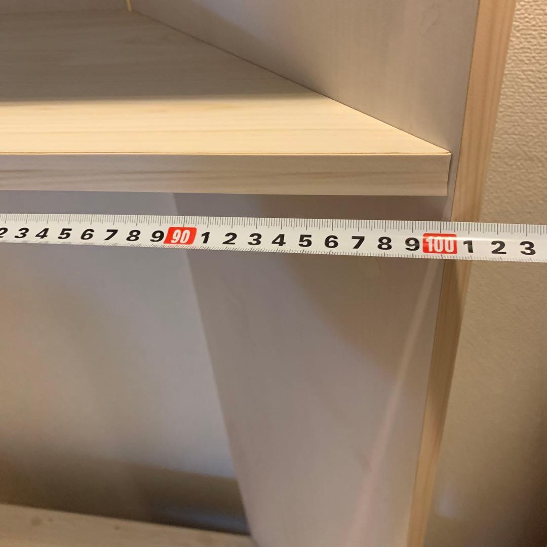 テレビ台、白地 木目調、テレビの大きさに合わせて飾り棚の高さを調節できます