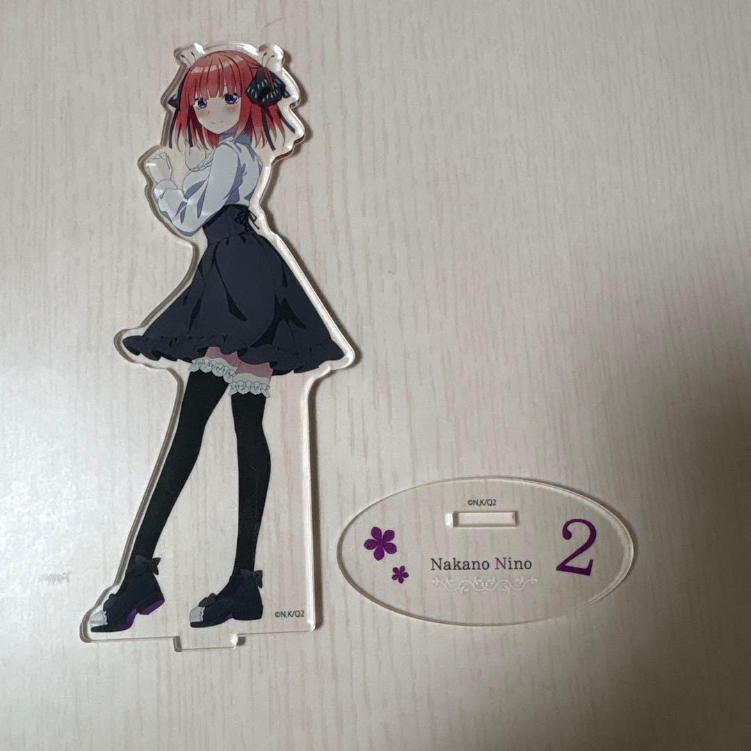 五等分の花嫁 中野二乃 アクリルスタンドまとめ売り - メルカリ