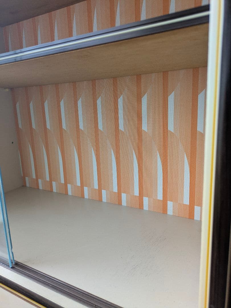 昭和レトロ　ポップ　食器棚　収納キャビネット ガラス棚付き　当時物