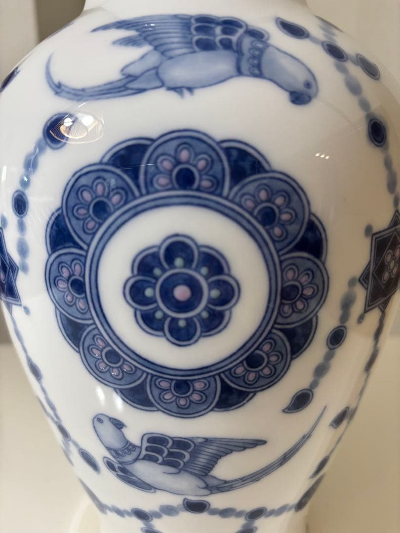 大倉陶園 OKURA 金彩呉須更紗鳥絵 フラワーベース 花瓶 インテリア