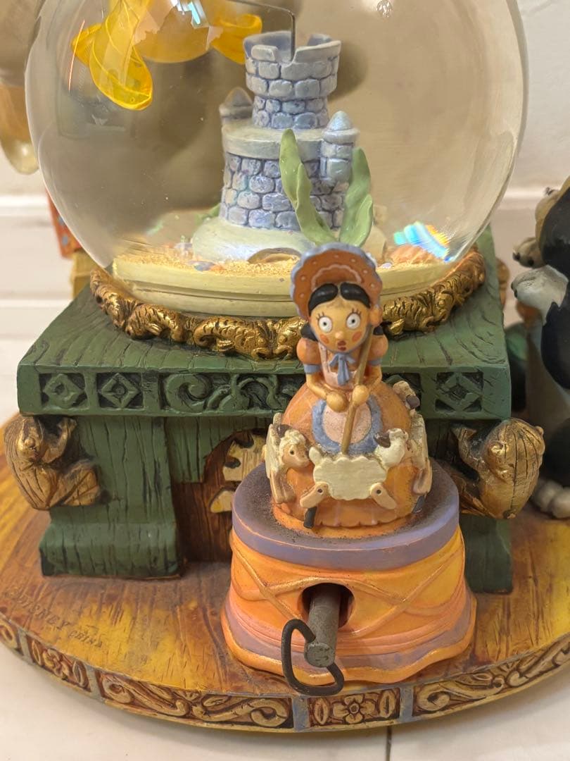 Disney【ピノキオ】スノーグローブドーム オルゴール付