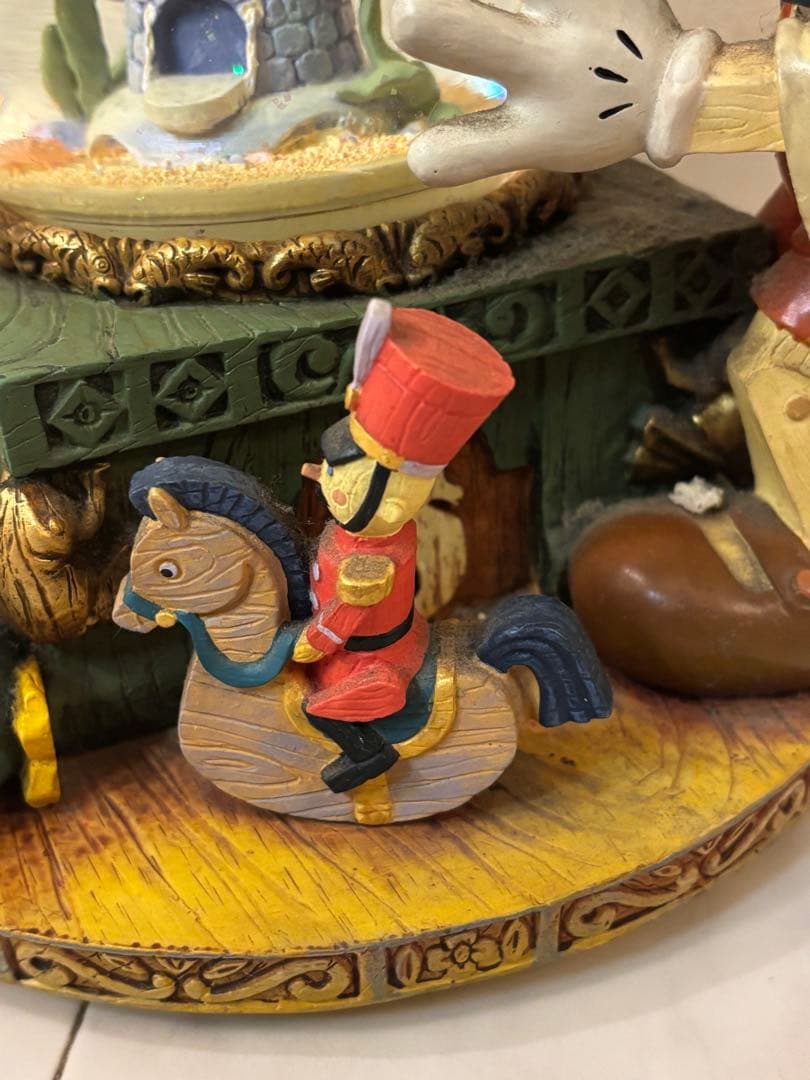 Disney【ピノキオ】スノーグローブドーム オルゴール付