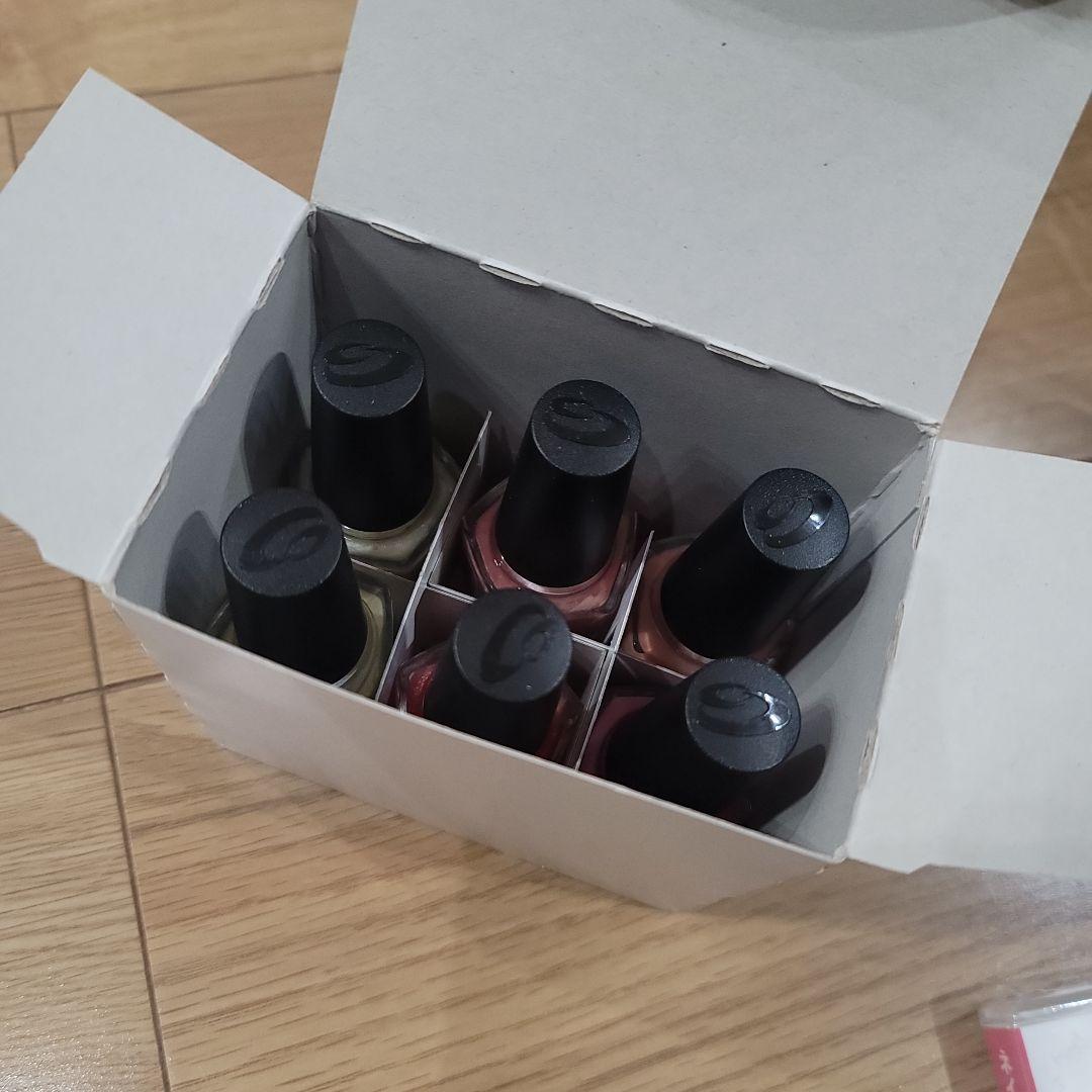 ネイルアート練習セットとテキスト