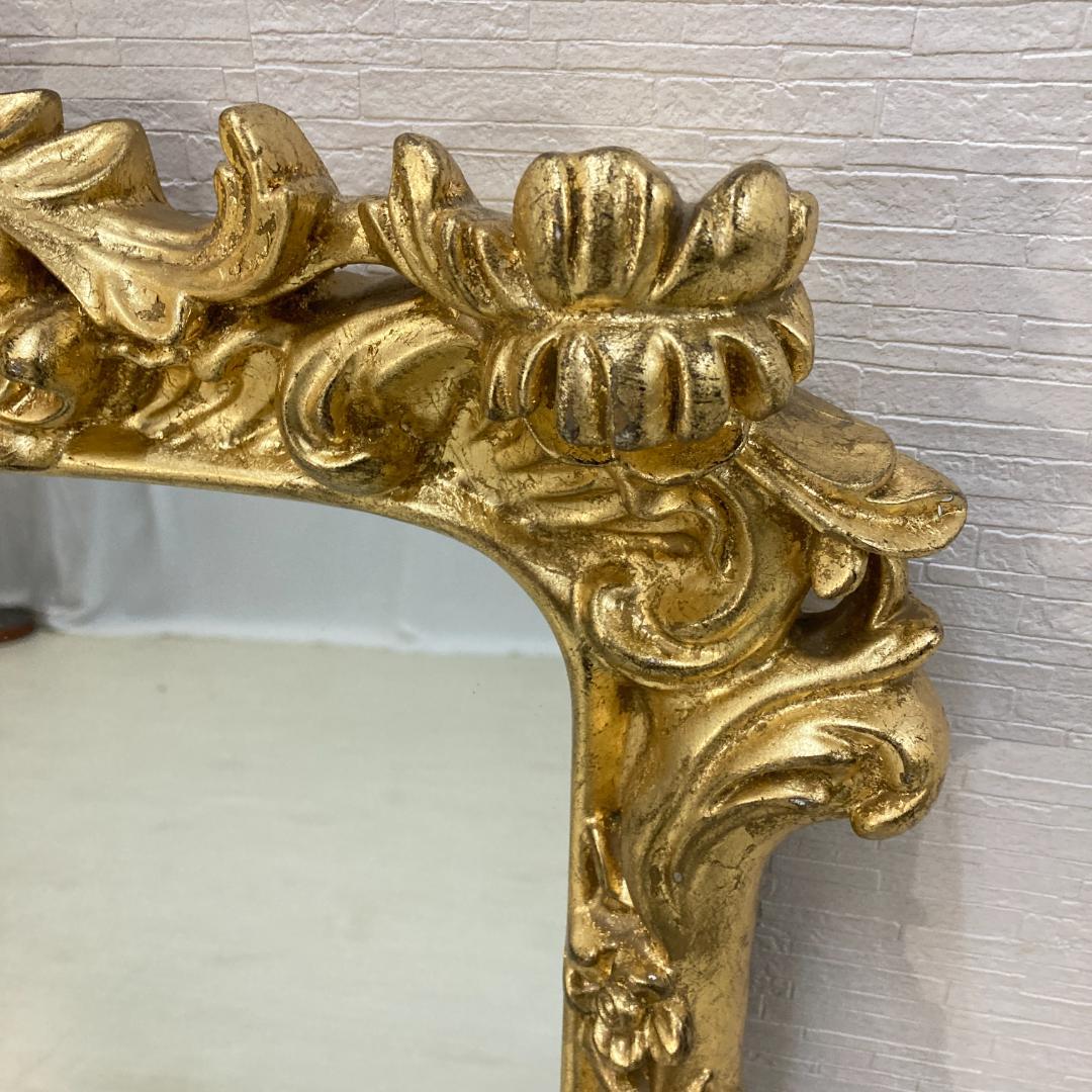 ゴールド　アンティーク調　ウォールミラー　壁掛け鏡　レリーフ　彫刻