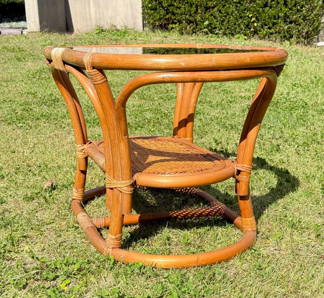 ビンテージ　古びた良き佇まいのラタン　小さなガラステーブル