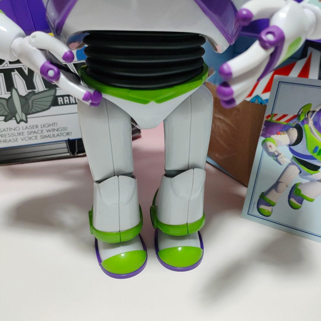 トイ・ストーリー シグネチャーコレクション バズ・ライトイヤー