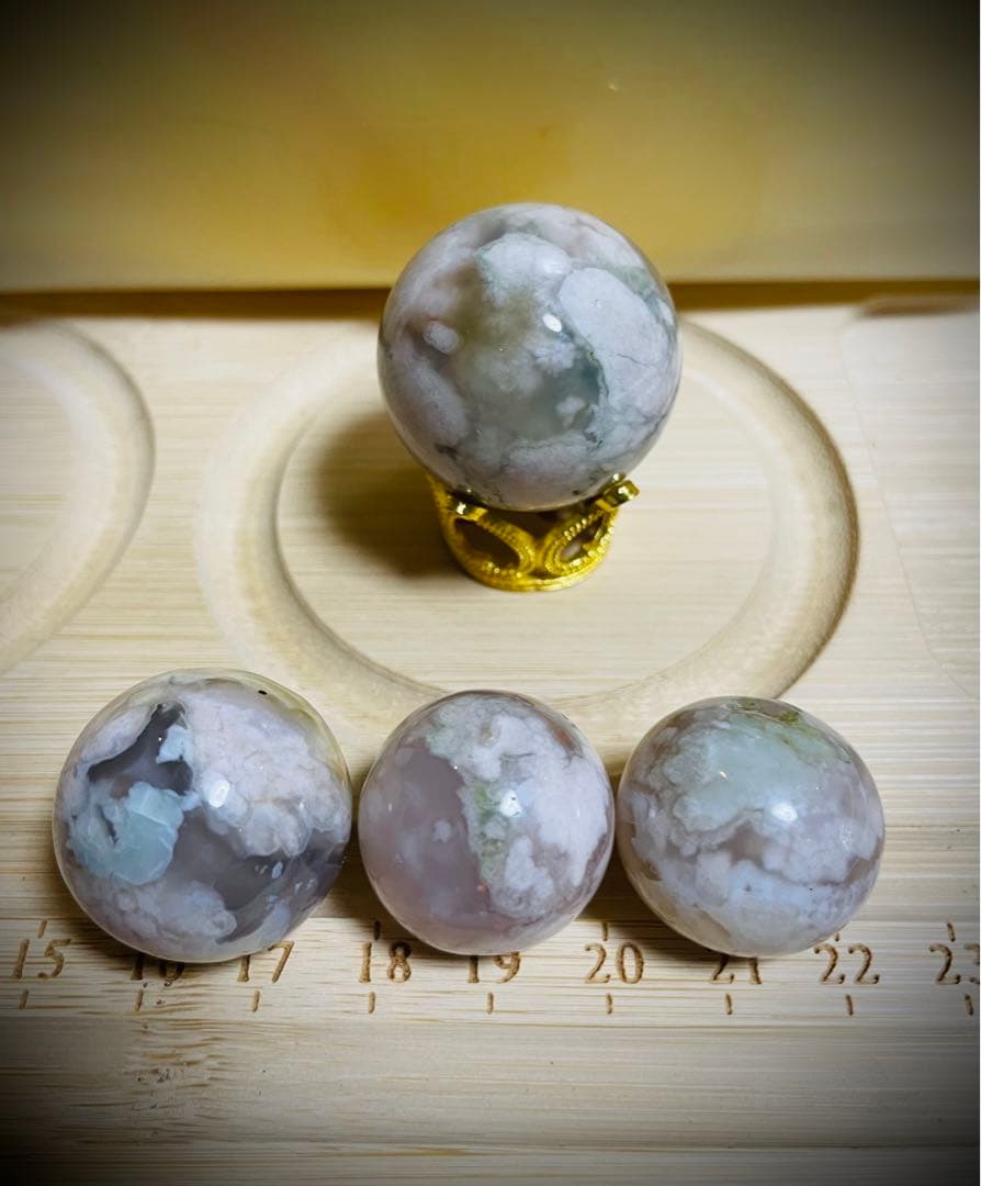 おまとめ価格♡グリーン桜瑪瑙スフィア4個セット - メルカリ