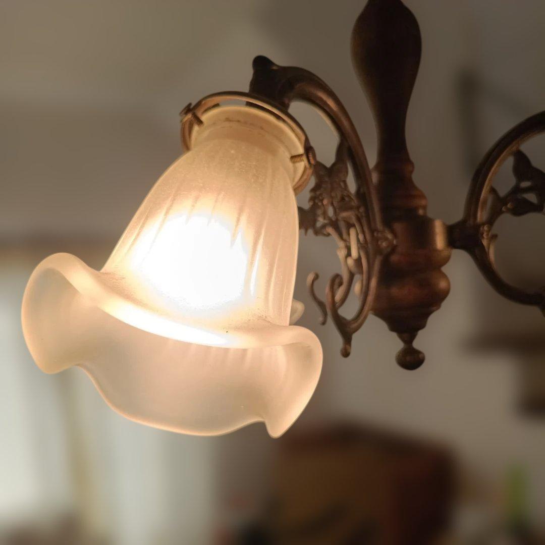 3灯シャンデリア照明　アンティーク調　 Sunyow サンヨウ