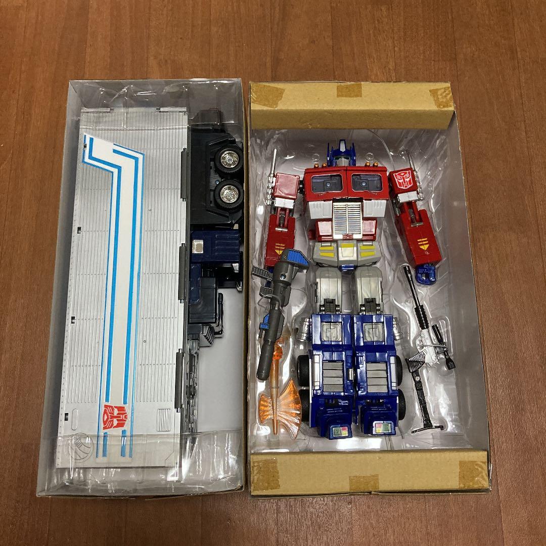 トランスフォーマーマスターピース MP-4 コンボイ完全版