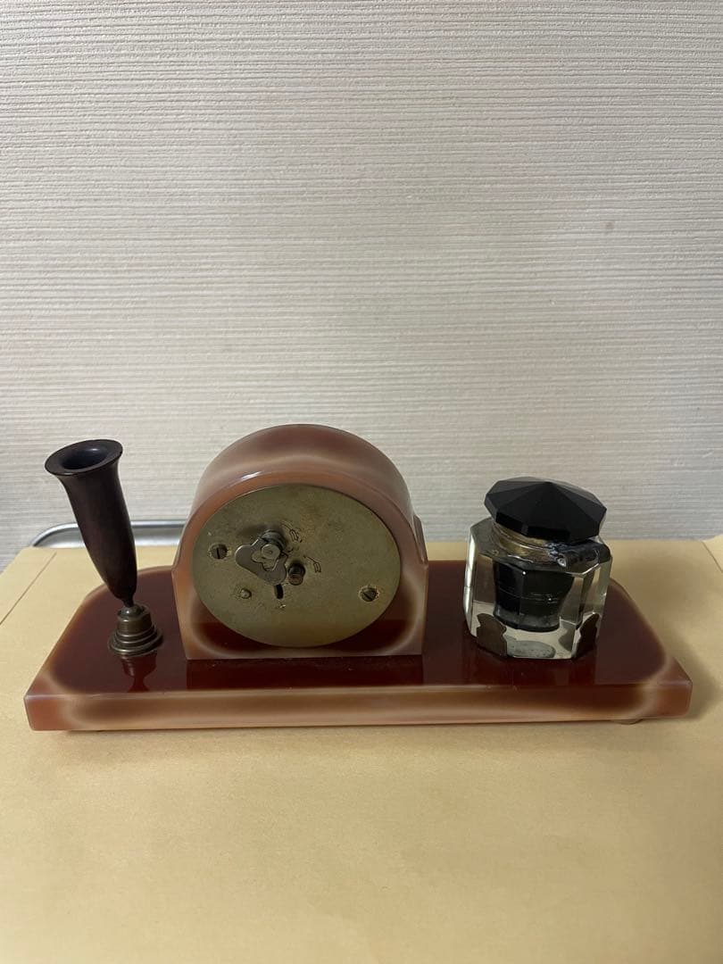 置き時計　中古　欠けあり