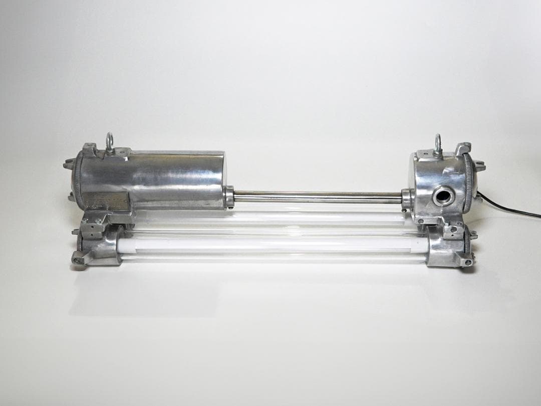 ☆ ビンテージ チューブランプ 蛍光灯 インダストリアル 工業系 3 カフェ ☆