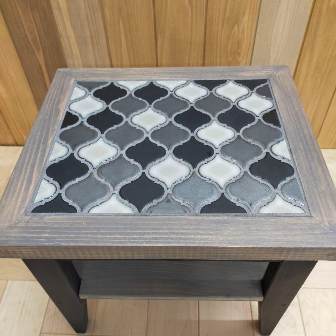 【新作】オシャレなランタンタイルの木製サイドテーブル ★ソファーに★ローテーブル