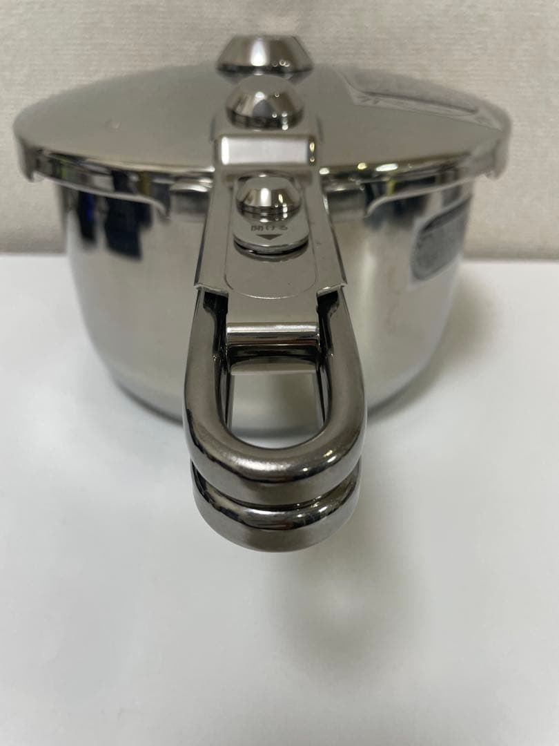 【現状品】パーフェクトキッチン 圧力鍋5リットル （フタ/本体)のみ